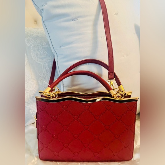 Elegant Burgundy Shoulder Bag - Picture 3 of 13
